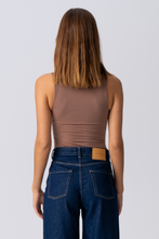 Cargar imagen en el visor de la galería, Eleanor Top - Brown
