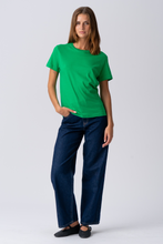 Load image into Gallery viewer, Basic Light T-shirt - Green
