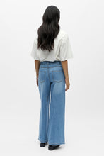Carica l'immagine nel visualizzatore di Gallery, Rosie Wide Jeans - Light Blue Denim
