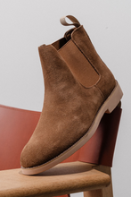 Load image into Gallery viewer, Chelsea Boots - Dark Beige
