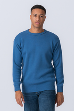 Carica l'immagine nel visualizzatore di Gallery, Crewneck Knit Sweater - Blue
