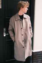 Load image into Gallery viewer, Trenchcoat - Olive
