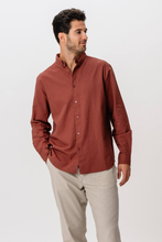 Cargar imagen en el visor de la galería, Linen Shirt - Terracotta
