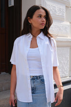 Load image into Gallery viewer, Short Sleeve Linen Shirt - White
