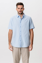 Load image into Gallery viewer, Short Sleeve Linen Shirt - Light Blue
