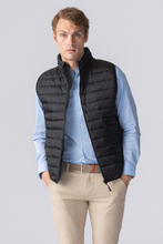 Load image into Gallery viewer, Oslo Vest - Black
