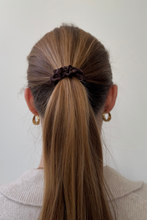 Load image into Gallery viewer, Scrunchie - Coffee
