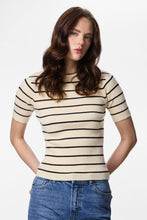 Carica l'immagine nel visualizzatore di Gallery, Mira O-Neck Knit - Birch Black
