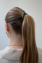 Carica l'immagine nel visualizzatore di Gallery, Silk elastic - Turquoise
