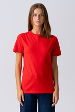 Afbeelding in Gallery-weergave laden, Basic Light T-shirt - Red
