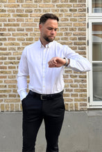 Cargar imagen en el visor de la galería, The Original Premium Performance Shirt - White
