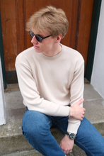 Afbeelding in Gallery-weergave laden, Crewneck Knit Sweater - Light Beige
