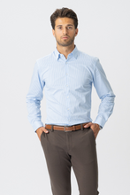 Charger l&#39;image dans la galerie, The Original Performance Shirt - Light blue/white
