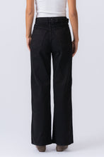 Load image into Gallery viewer, Amalia Jeans - Dark Grey
