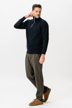 Load image into Gallery viewer, Sweatshirt Half Zip - Black

