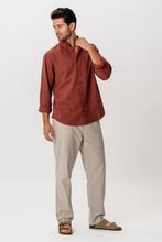 Cargar imagen en el visor de la galería, Linen Shirt - Terracotta
