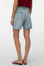 Charger l'image dans la galerie, Wien Belt Shorts Mix - Light Blue Denim
