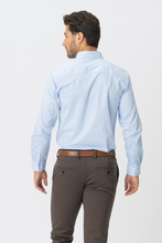 Charger l&#39;image dans la galerie, The Original Performance Shirt - Light blue/white
