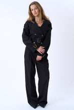 Carica l'immagine nel visualizzatore di Gallery, Julieta Short Jacket - Black
