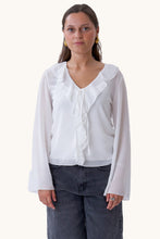 Cargar imagen en el visor de la galería, Alba Blouse - Off White
