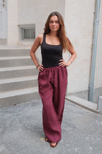 Load image into Gallery viewer, Astrid Linen Pants - Red

