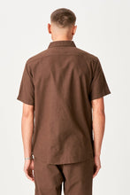 Load image into Gallery viewer, Short Sleeve Linen Shirt - Coffee
