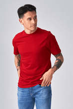 Charger l&#39;image dans la galerie, T-shirt de base organique - rouge
