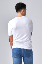 Charger l&#39;image dans la galerie, T-shirt Vneck de base - blanc
