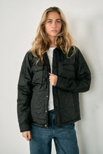 Cargar imagen en el visor de la galería, Ella Quiltet Jacket - Black

