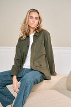 Charger l'image dans la galerie, Twill Shacket - Dark Olive
