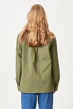Carregar imagem no visualizador da galeria, Clara Twill Shirt - Green
