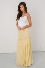 Carica l'immagine nel visualizzatore di Gallery, Alma Maxi Skirt - Dusty yellow
