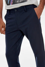 Carica l&#39;immagine nel visualizzatore di Gallery, Pantaloni a strisce Mark - Rosin/Dark Navy

