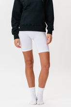 Load image into Gallery viewer, Jackie Shorts Seamless - Snow White
