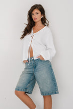 Load image into Gallery viewer, Bow Top - White
