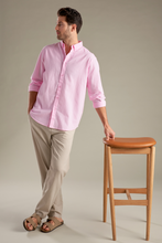 Charger l'image dans la galerie, Linen Shirt - Pale Red
