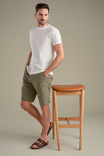 Carica l'immagine nel visualizzatore di Gallery, Linen Shorts - Army
