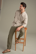 Carica l'immagine nel visualizzatore di Gallery, Linen Shirt - Sand
