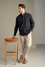 Carica l'immagine nel visualizzatore di Gallery, Linen Shirt - Black
