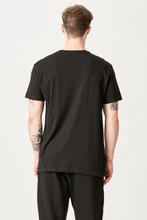 Afbeelding in Gallery-weergave laden, Basic Joy T-shirt - Black
