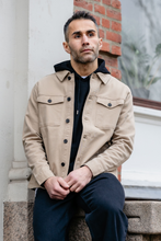 Carica l'immagine nel visualizzatore di Gallery, Twill Overshirt - Dark Sand
