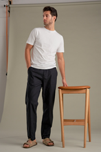 Carica l'immagine nel visualizzatore di Gallery, Linen Pants - Black
