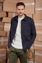 Cargar imagen en el visor de la galería, Performance Overshirt - Navy
