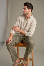 Carica l'immagine nel visualizzatore di Gallery, Linen Shirt - Sand
