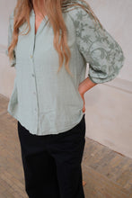 Afbeelding in Gallery-weergave laden, Frida Shirt - Khaki
