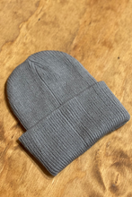 Charger l'image dans la galerie, Knitted beanie - Gray
