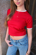 Load image into Gallery viewer, Rosa T-shirt - Red
