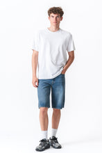 Carica l&#39;immagine nel visualizzatore di Gallery, Denim Shorts Loose - Blue
