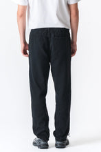 Load image into Gallery viewer, Caleb Loose Fit Jeans - Black
