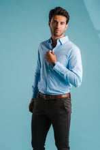 Charger l&#39;image dans la galerie, The Original Performance Shirt - Light Blue
